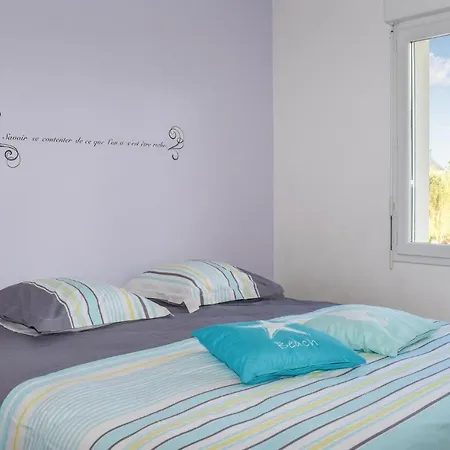 Amazing In Plouzec With Wifi Holiday home Plouezec